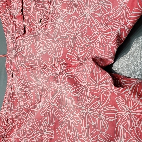 REYN Spooner mens red and white trunks. Size 40. Tie front snd 3 pockets i - Picture 8 of 9